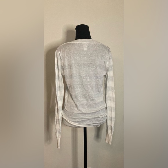 MNG Suit- Long sleeve white and gray sweater blouse
Size medium - Picture 4 of 5